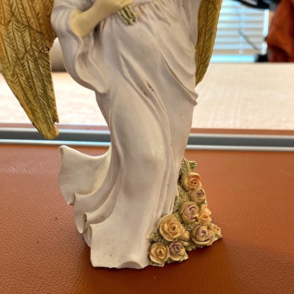 Vintage Angel Figurine - Picture 5 of 11
